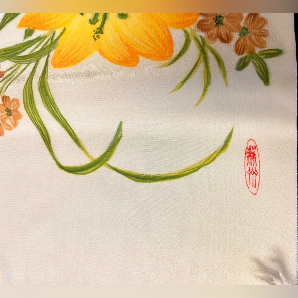 VTG Suzhou Silk Hand Painted Floral Fringe Scarf NIB Wearable Art Boho Cream
